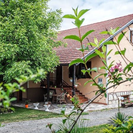Apartment Tomasevic Slunj Luaran gambar