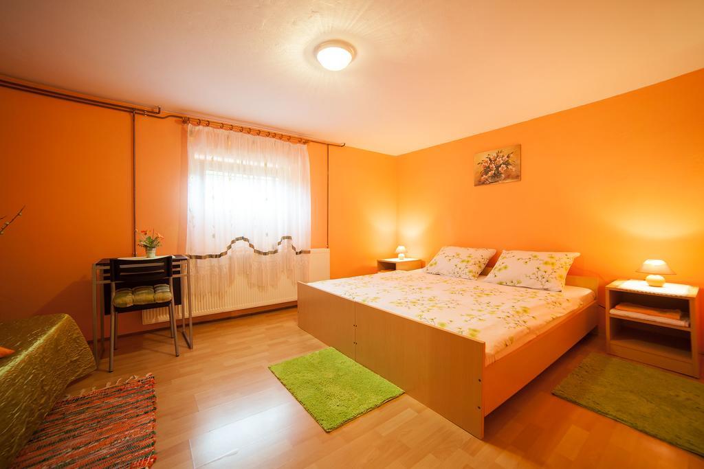 Apartment Tomasevic Slunj Luaran gambar