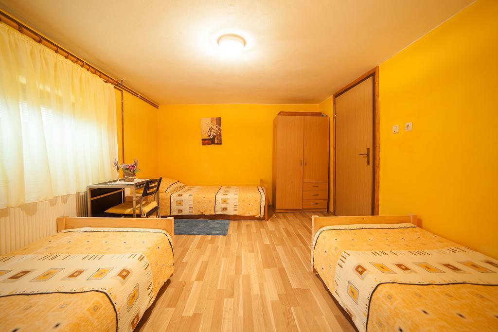 Apartment Tomasevic Slunj Luaran gambar