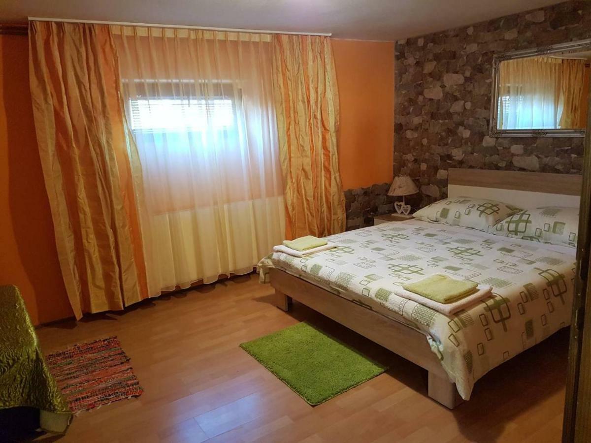 Apartment Tomasevic Slunj Luaran gambar